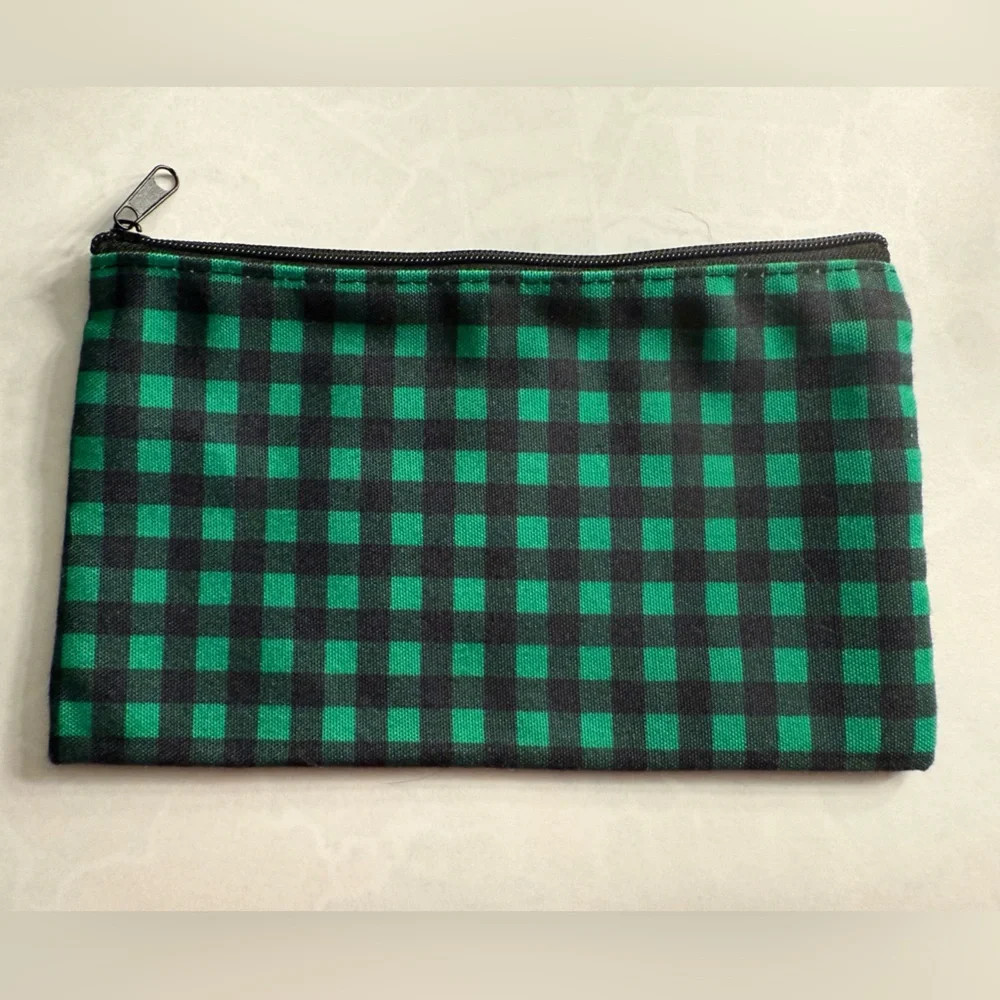 Set of 5 Christmas Themed Zipper Pouches